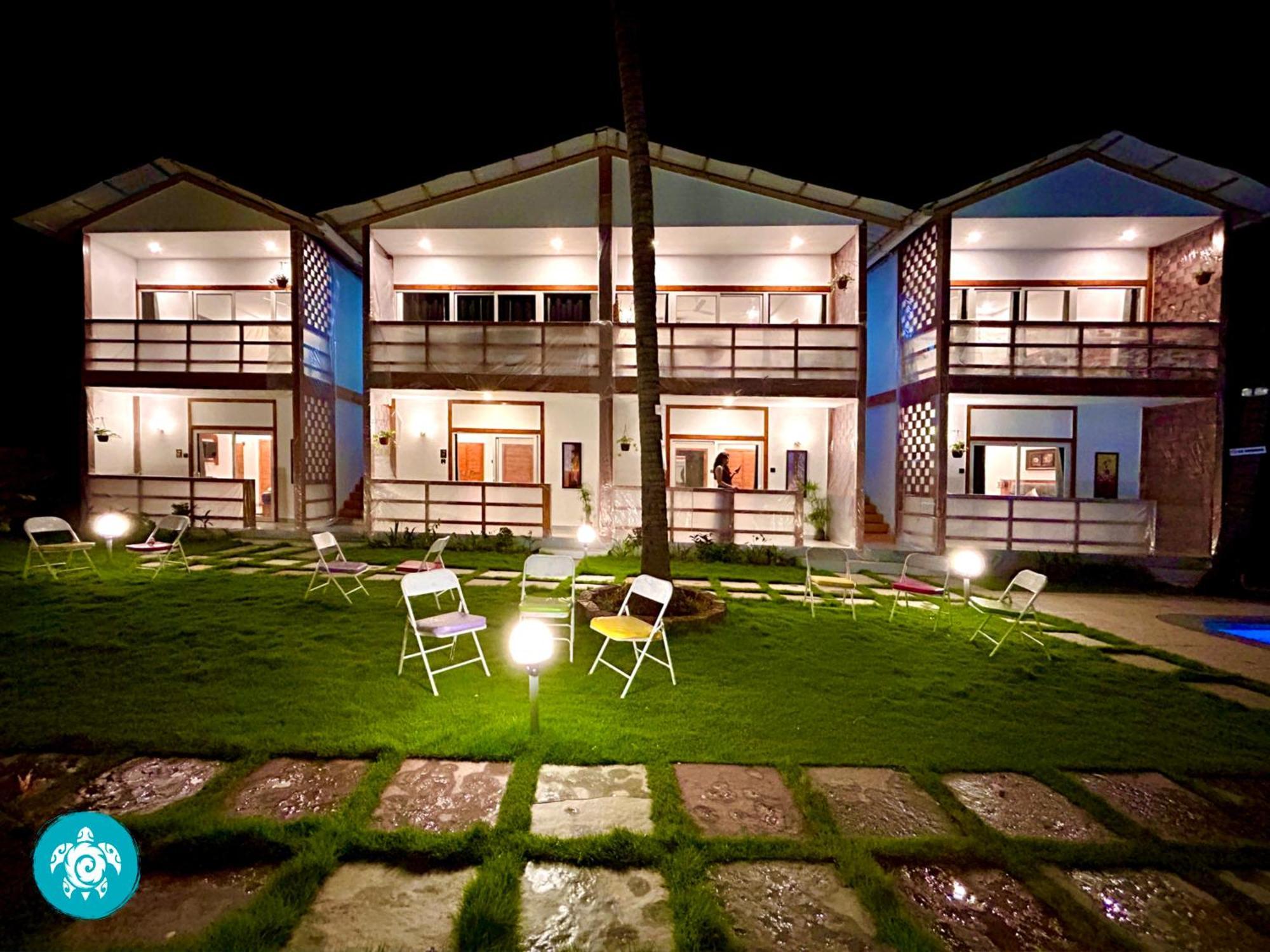 White Turtle Hotel 모르짐 외부 사진